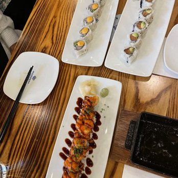Momosan Ramen Boston - shrimp tempura, spicy yellowtail, salmon avodado - Bars Near Me - Boston, Massachusetts Momosan Ramen Boston - shrimp tempura, spicy yellowtail, salmon avodado - Bars Near Me - Boston, Massachusetts