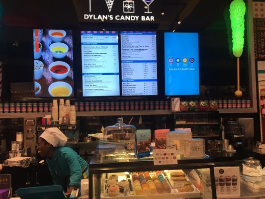 Dylan S Candy Bar 273 Photos 93 Reviews Candy Stores 33 Union Square W Union Square New York Ny Phone Number Yelp