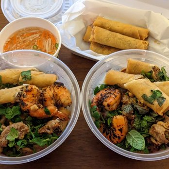 Khuu Bistro - Vermicelli with beef, egg rolls, and shrimp - #9. With a side of fried egg rolls - Vietnamese Near Me - Reseda, California
