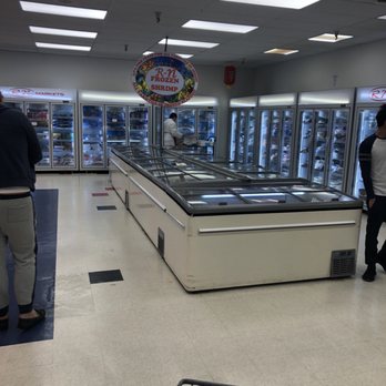 R-N Market - Impressive seafood selection - Fruits & Veggies Near Me - Fresno, California R-N Market - Impressive seafood selection - Fruits & Veggies Near Me - Fresno, California