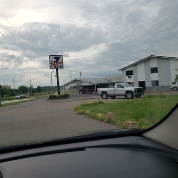 7 Star Motel - Hotels Near Me - Marshfield, Wisconsin 7 Star Motel - Hotels Near Me - Marshfield, Wisconsin