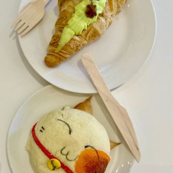 Broyé Cafe & Bakery - Bakeries Near Me - Vancouver, British Columbia Broyé Cafe & Bakery - Bakeries Near Me - Vancouver, British Columbia