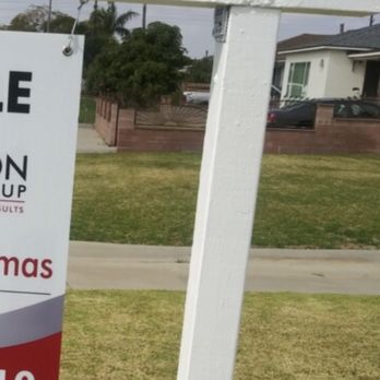 Rapido Signs - Post with no Fly slot attachment.. - Signmaking Near Me - Long Beach, California
