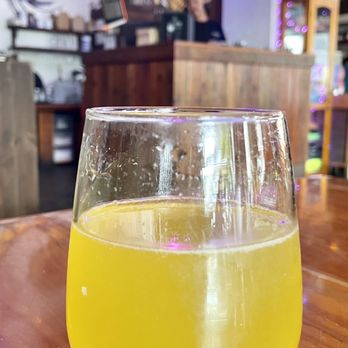 Escala - Maracuya (passion fruit) mimosa - Colombian Near Me - Los Angeles, California
