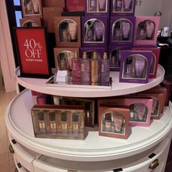 Victoria's Secret & PINK