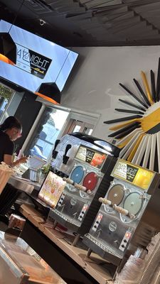 Day & Night Almeda 24HR Cafe by null