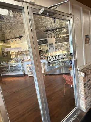 Krown Bakery & Eatery by null