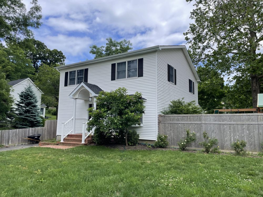 Slide of D & M Home Specialist