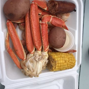 C and M Crawfish - snow Crab and Shrimp Plate - Cajun/Creole Near Me - Vidalia, Louisiana