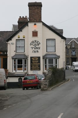 The Three Tuns Inn by null