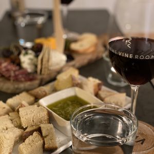 Minneapolis Food + Drinks