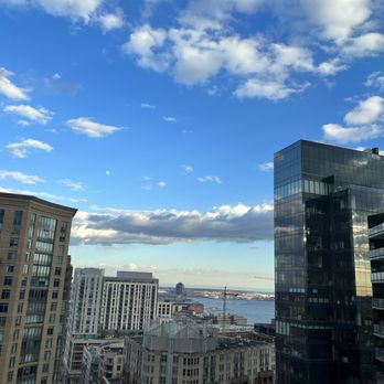 Baltimore Marriott Waterfront - Baltimore view - Hotels Near Me - Baltimore, Maryland Baltimore Marriott Waterfront - Baltimore view - Hotels Near Me - Baltimore, Maryland