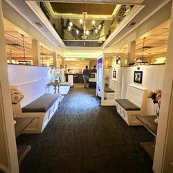 Carey Hilliards Restaurant - Entryway