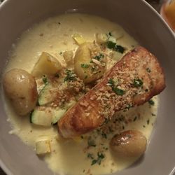 The Brooklin Inn - Halibut