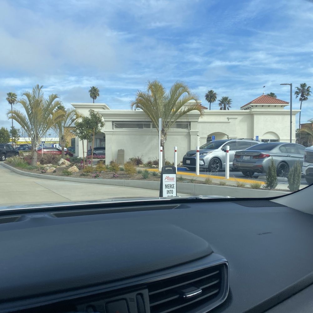 In-N-Out Burger - Drive Thru - Burgers Near Me - Oxnard, California In-N-Out Burger - Drive Thru - Burgers Near Me - Oxnard, California