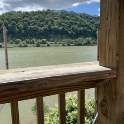 Riverside - Outside dining by Ohio River