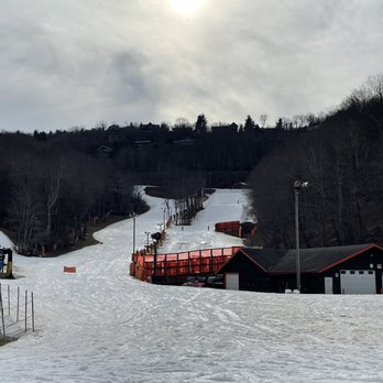 Appalachian Ski Mountain - Ski & Snowboard Shops Near Me - Blowing Rock, North Carolina Appalachian Ski Mountain - Ski & Snowboard Shops Near Me - Blowing Rock, North Carolina