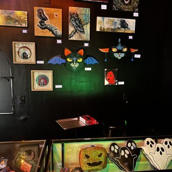 Cocktails & Screams - Cocktail Bars Near Me - Orlando, Florida