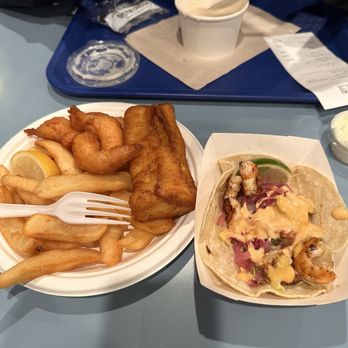 Cook's Seafood - Fish and Prawns N' Chips, shrimp tacos - Seafood Near Me - Menlo Park, California