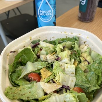 sweetgreen - Healthy Salads, Wraps, and Bowls - Guacamole Greens - Salad Near Me - Miami, Florida sweetgreen - Healthy Salads, Wraps, and Bowls - Guacamole Greens - Salad Near Me - Miami, Florida