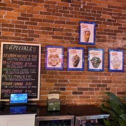 Mr Ice Cream - Ice cream sundae specials