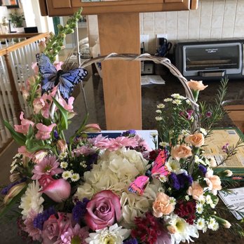 Flowers By Stella - Florists Near Me - Canandaigua, New York Flowers By Stella - Florists Near Me - Canandaigua, New York