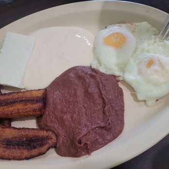 Chenchas - Salvadoran Near Me - Houston, Texas