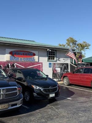 Fenton Bar and Grill by null