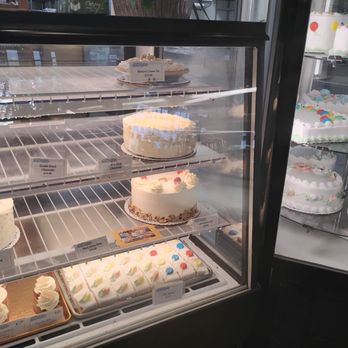 Strossner's Bakery & Cafe - I got there late. This was what was left for the day. - Bakeries Near Me - Greenville, South Carolina Strossner's Bakery & Cafe - I got there late. This was what was left for the day. - Bakeries Near Me - Greenville, South Carolina