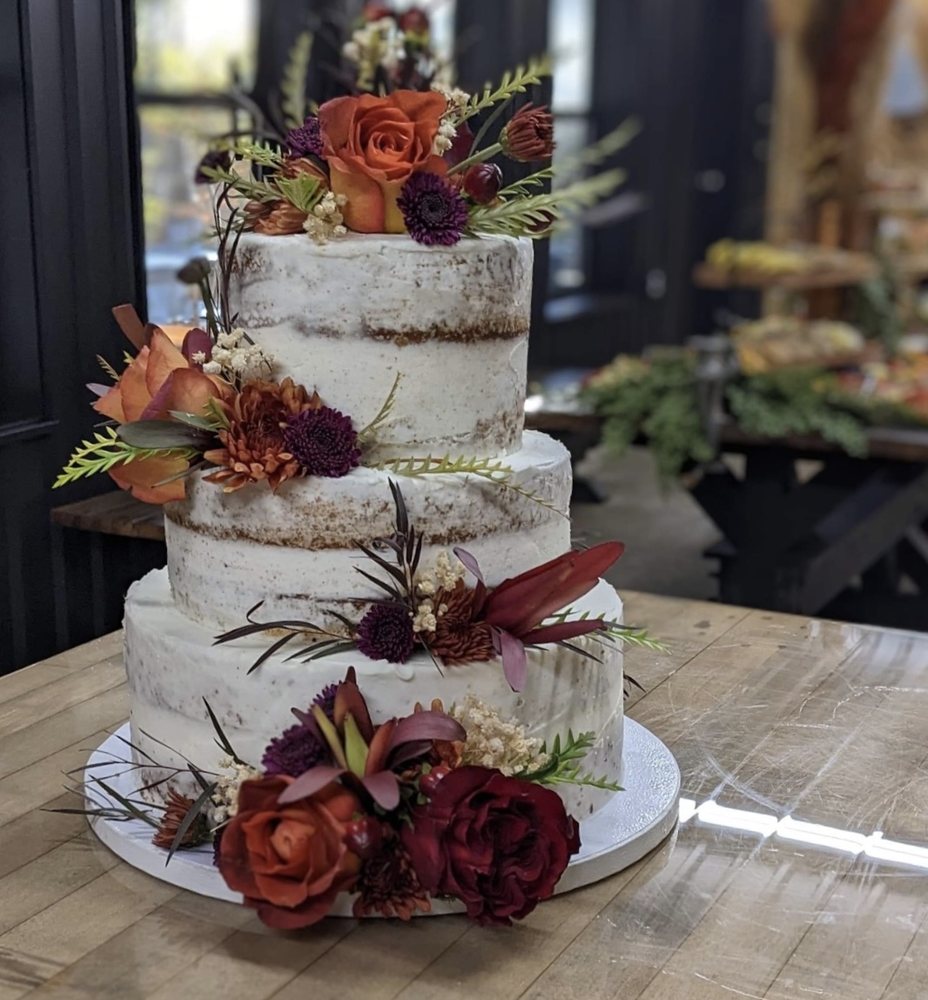 MIXING BOWL BAKERY Updated September 2024 16 Photos 9 N Central