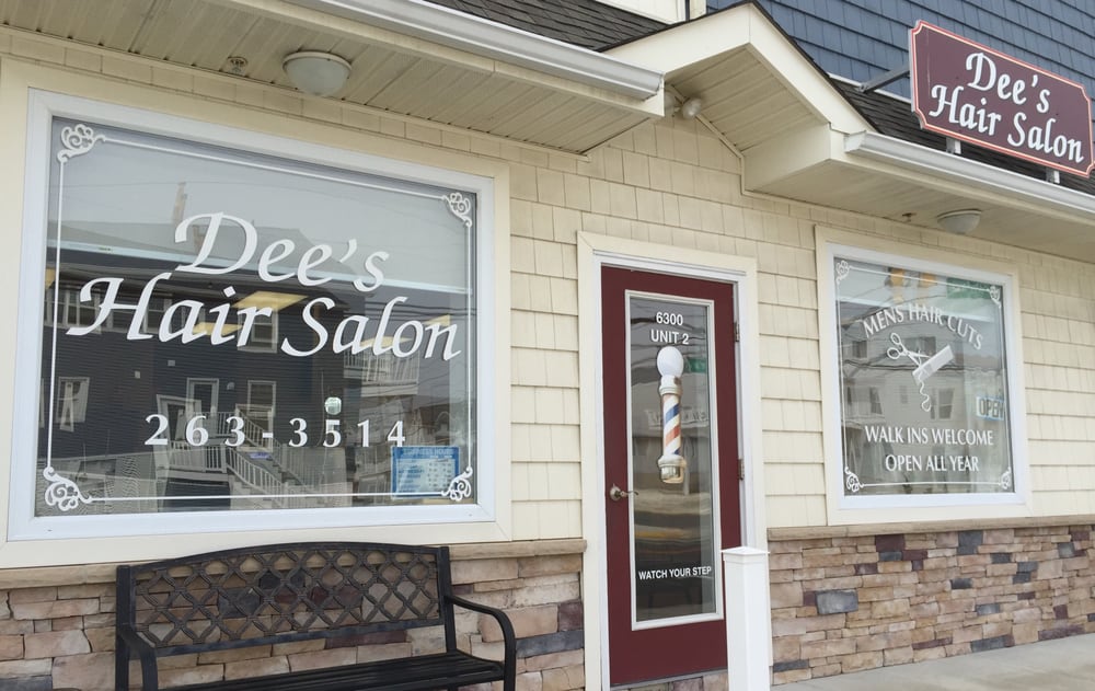 Dee's Hair Salon Image