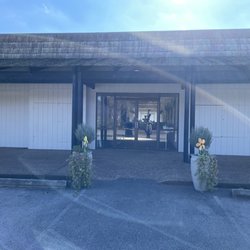 Healing Cypress Massage & Wellness - Door entrance