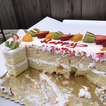 Sheng Kee Bakery - Quarter sheet cake served 30 guests with this much left over. - Bakeries Near Me - Cupertino, California