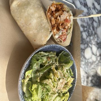 Earl's Knoxville - Buffalo chicken wrap, Caesar salad - New American Near Me - Knoxville, Tennessee Earl's Knoxville - Buffalo chicken wrap, Caesar salad - New American Near Me - Knoxville, Tennessee
