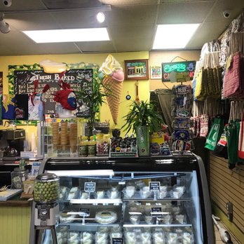 Key Lime Pie Bakery - Desserts Near Me - Key West, Florida Key Lime Pie Bakery - Desserts Near Me - Key West, Florida