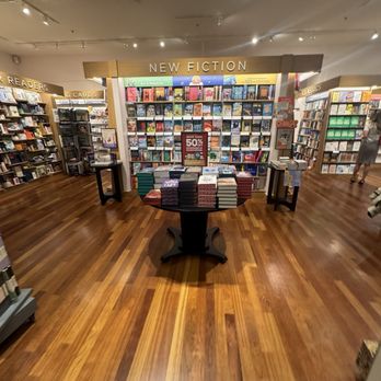 Barnes & Noble - Bookstores Near Me - Franklin, Tennessee