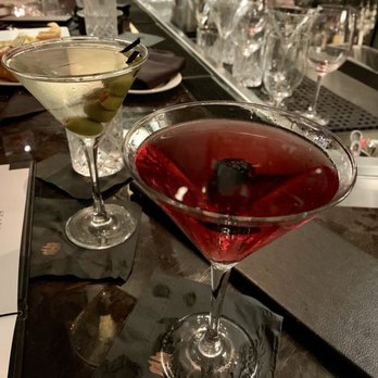 Del Frisco's Double Eagle Steakhouse - Pomegranate Martini and dirty martini - Seafood Near Me - Boston, Massachusetts Del Frisco's Double Eagle Steakhouse - Pomegranate Martini and dirty martini - Seafood Near Me - Boston, Massachusetts