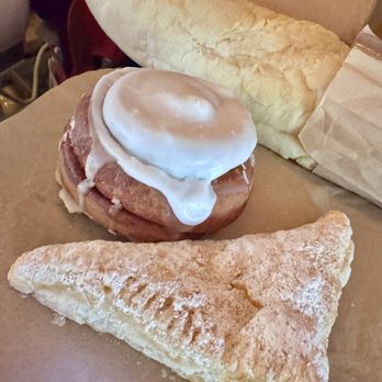 Driscoll's Bake House - Baugette, Cinnamon Roll, Apple turnover - Bakeries Near Me - West Jefferson, North Carolina Driscoll's Bake House - Baugette, Cinnamon Roll, Apple turnover - Bakeries Near Me - West Jefferson, North Carolina