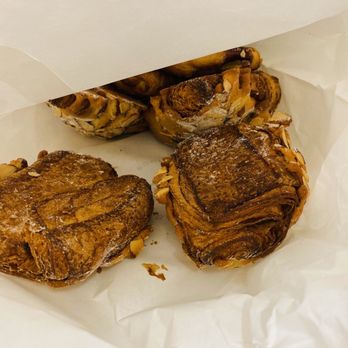 Paris Baguette - Yea... they just threw everything into the bag. Nuts contaminating the other pastry. - Coffee & Tea Near Me - New York, New York