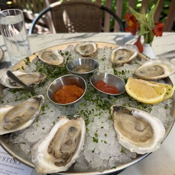 19 Raw - Oysters! - Seafood Near Me - Edgartown, Massachusetts