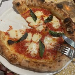 Margarita pizza I think Margarita pizza I think