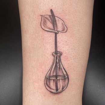 La Petite Tattoo - Right after it was finished - Tattoo Near Me - Portland, Oregon