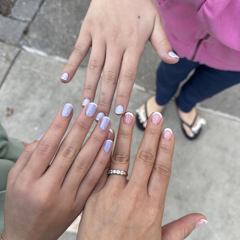 Nailspree NY - Mommy and daughters french manicure - Nail Salons Near Me - Brooklyn, New York