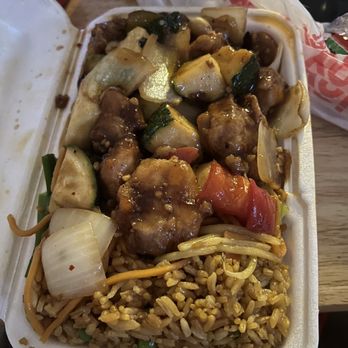 Pots n' Woks - Kung Pao chicken with half fried rice and chowmein $11 - Chinese Near Me - Whittier, California