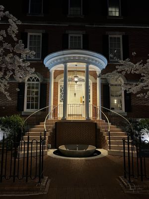 Morrison House Old Town Alexandria, Autograph Collection by null
