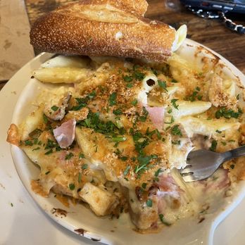 la Madeleine - Chicken Cordon Bleu Baked Pasta - Cafes Near Me - Alexandria, Virginia