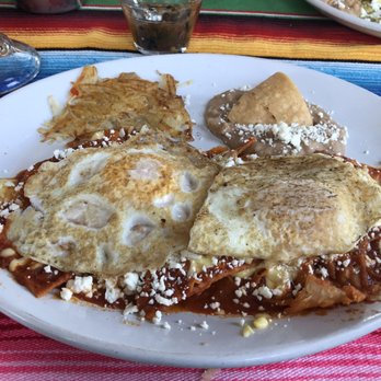 Lolita's Restaurant - Chilaquiles rojos - Diners Near Me - Cabo San Lucas, BCN