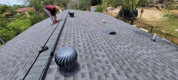 AAV Roofing and Construction