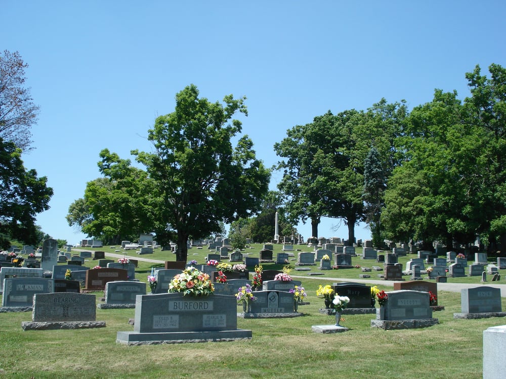 GLASGOW CEMETERY near you at 303 Leslie Ave, Glasgow, Kentucky