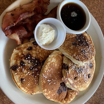 Bill's Cafe - Chocolate Chip pancakes with bacon - Breakfast & Brunch Near Me - San Jose, California